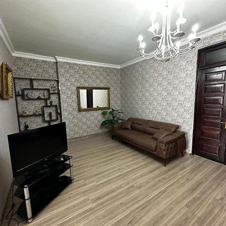 Heart Of Boulvard Apartment บาทูมิ ภายนอก รูปภาพ